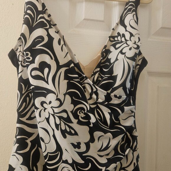 Inches away slimming swimsuit flattering Tummy Control black beige Floral 20 - Picture 1 of 9
